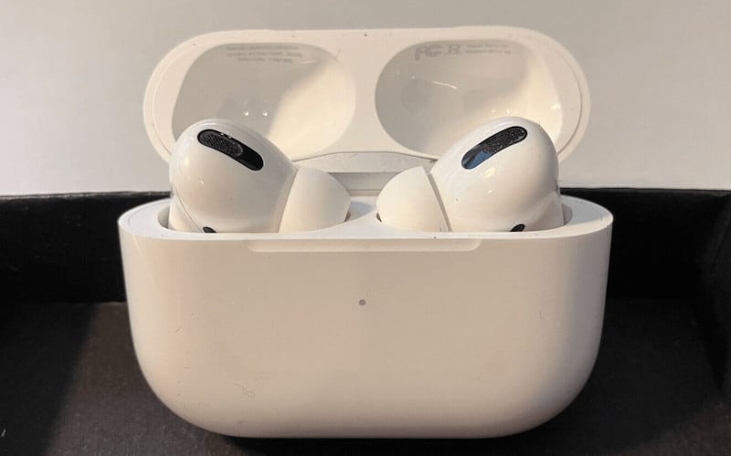 AirPods Pro with case